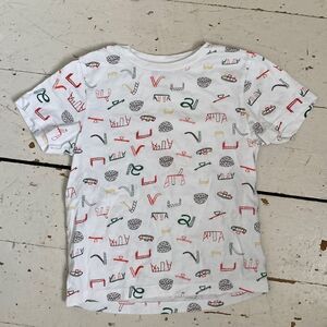Tucker and Tate size 5 playground t shirt